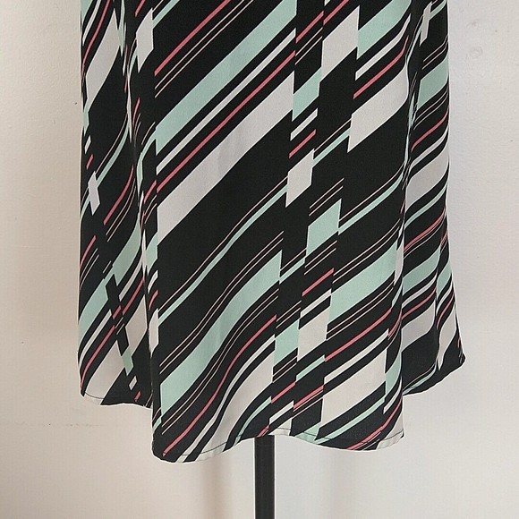 Elle Womens sz S Top Black White Stripe Sleeveless High Neck Button Closure - Picture 4 of 9